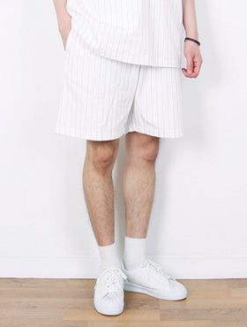 hello stripe banding shorts ; wh [ 2color / free size ] 헬로 스트라이프 밴딩 반바지